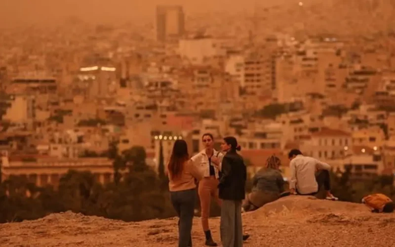تقلبات جوية وأمطار تضرب البلاد خلال إجازة عيد الفطر حتى نهايتها